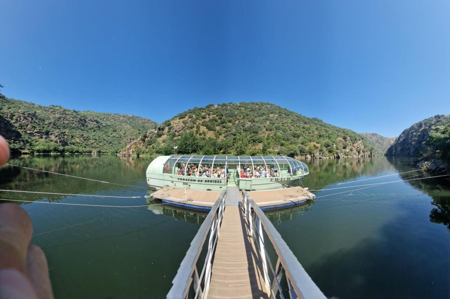 Camino De Hierro Villa Bermellar Bagian luar foto