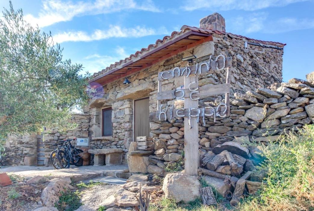 Camino De Hierro Villa Bermellar Bagian luar foto